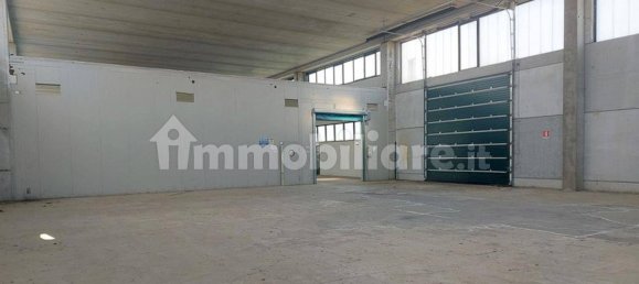 مستودع في Cavour, Italy 2000متر مربع رقم 317320 17