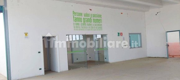 مستودع في Cavour, Italy 2000متر مربع رقم 317320 3