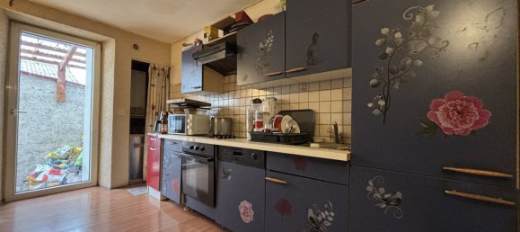 Edificio de 1 dormitorio en Bouzonville, France No. 52065 10