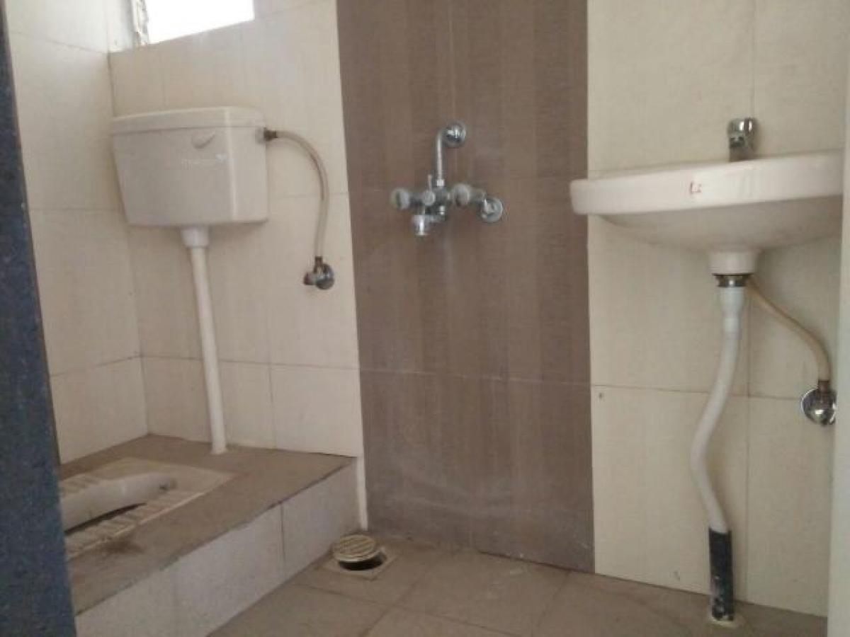 2 bedrooms House in Pune, India No. 45240