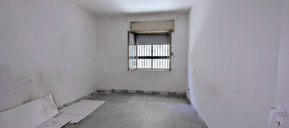 1 bedroom Apartment in Naples, Italy No. 74257 4