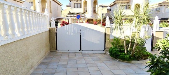 3 bedrooms Villa in Villamartin, Spain No. 287472 7