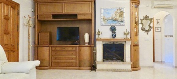 3 bedrooms Villa in Villamartin, Spain No. 287472 12