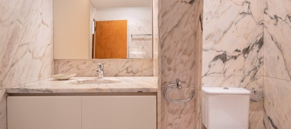 Дом с 4 спальнями в Порту, Португалия № 130572 8