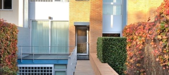 Дом с 4 спальнями в Порту, Португалия № 130572 3