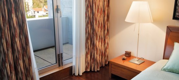 Дом с 4 спальнями в Порту, Португалия № 130572 37