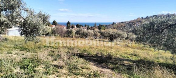 Terrain à Montesilvano, Italy 5000m² No. 251036 7