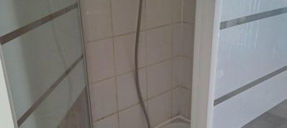 Studio in Paris, France No. 313992 3