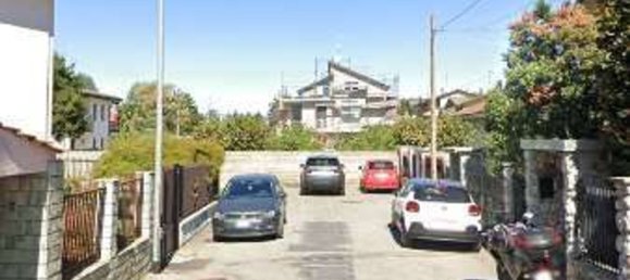 6 rooms House in Fagnano Olona, Italy No. 14488 16