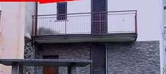 6 rooms House in Fagnano Olona, Italy No. 14488 5