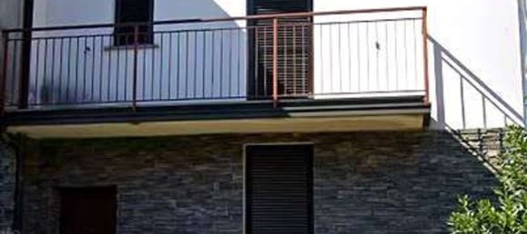 6 rooms House in Fagnano Olona, Italy No. 14488 2