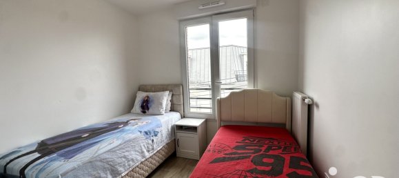 Apartamento de 2 dormitorios en Tremblay-en-France, France No. 318223 9