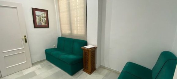 4 bedrooms Apartment in Malaga, Spain No. 107878 11