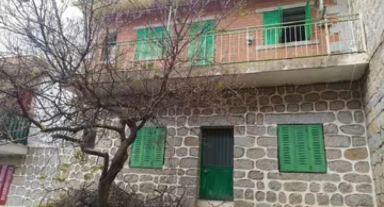 6 غرف نوم تاون هاوس في El Hoyo de Pinares, Spain رقم 214859