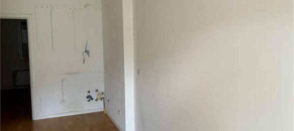 2 rooms Apartment in Garbagnate Milanese, Italy No. 6884 18