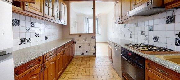 Villa de 4 dormitorios en Seine-Saint-Denis, France No. 327506 6