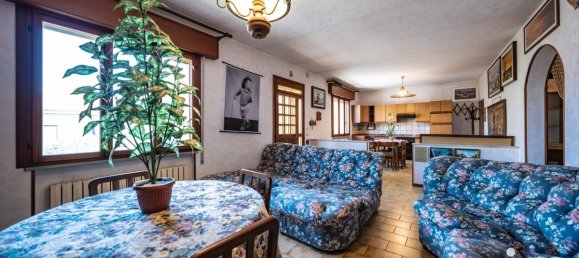 Villa T4 em Argenta, Italy N.º 260456 3