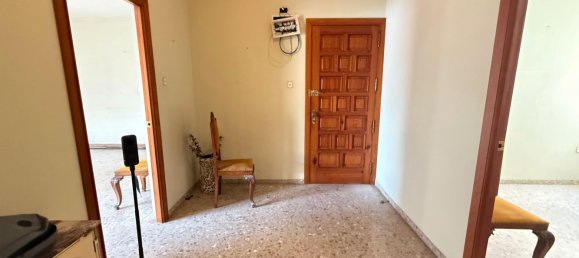 7 bedrooms Apartment in Valencia, Spain No. 153986 2