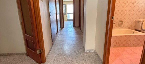 7 bedrooms Apartment in Valencia, Spain No. 153986 11