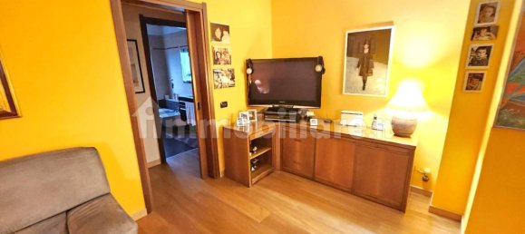 3 Schlafzimmer Wohnung in Monza, Italy, Nr. 16494 5