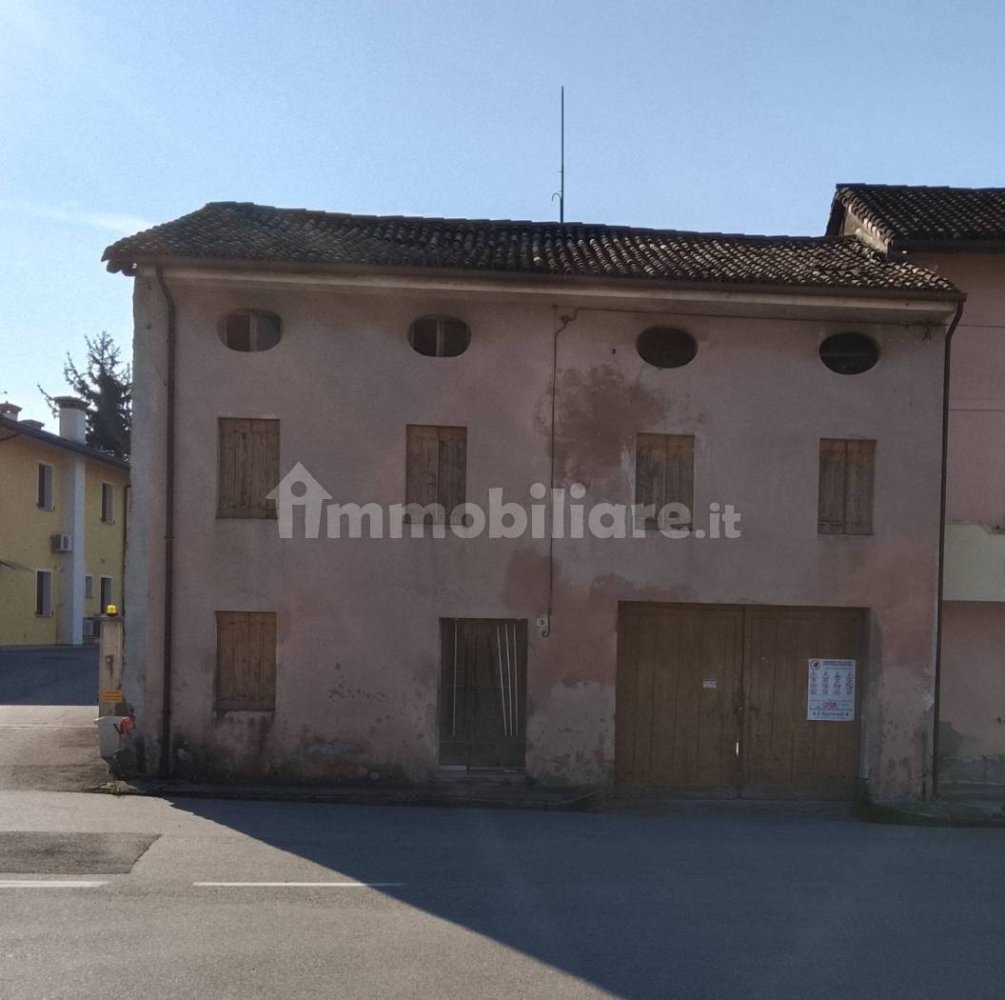 3 bedrooms House in Pordenone, Italy No. 374792