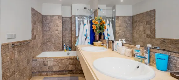 3 bedrooms Penthouse in Malaga, Spain No. 100926 10