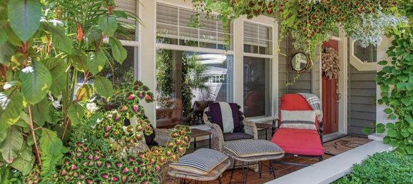 5 bedrooms House in British Columbia, Canada No. 197 12