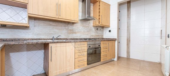 2 Schlafzimmer Haus in Loures, Portugal, Nr. 42369 8