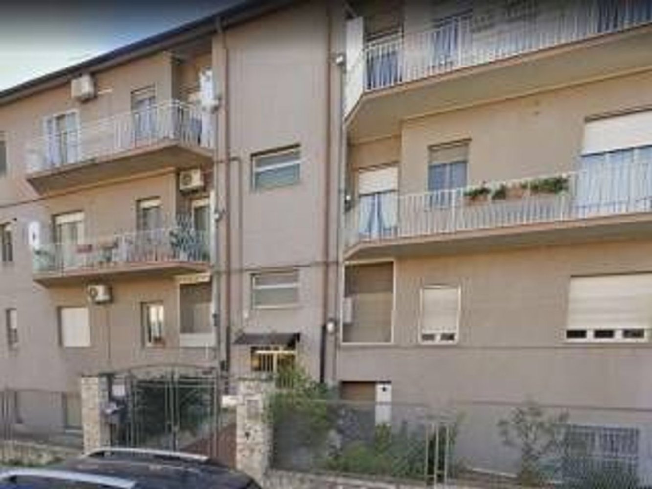4 rooms Apartment in Caltanissetta, Italy No. 300150