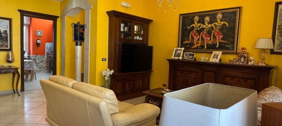 4 rooms Apartment in Caltanissetta, Italy No. 300150 4