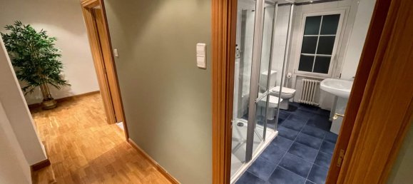 6 bedrooms Apartment in Zaragoza, Spain No. 68152 13