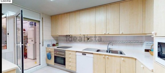 6 bedrooms Apartment in Zaragoza, Spain No. 68152 15
