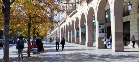 6 bedrooms Apartment in Zaragoza, Spain No. 68152 23