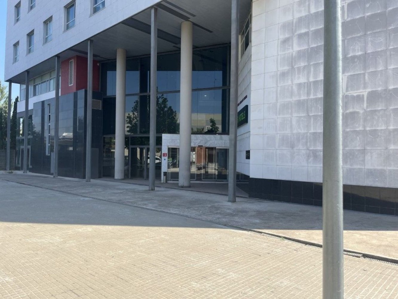 223m² Office in Mollet Del Valles, Spain No. 205963