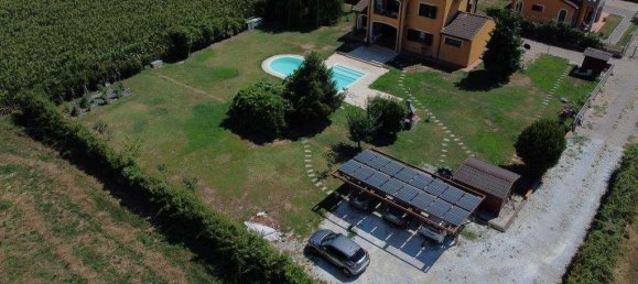 4 bedrooms Villa in Capannori, Italy No. 314406 2