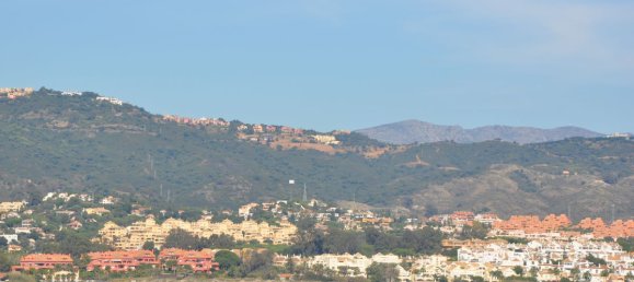 Land in Marbella Del Este, Spain No. 2959 4