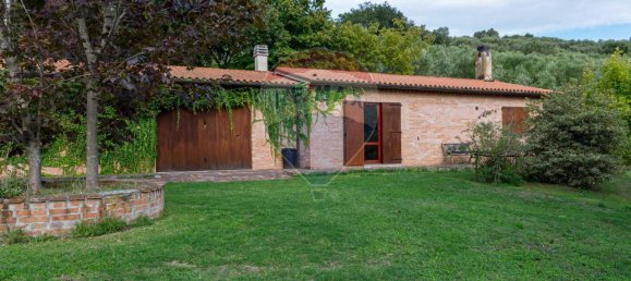 Villa de 9 habitaciónes en Monte San Vito, Italy No. 7078 20