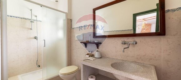 Villa de 9 habitaciónes en Monte San Vito, Italy No. 7078 27