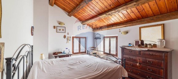 Villa de 9 habitaciónes en Monte San Vito, Italy No. 7078 16