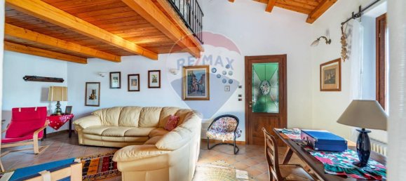 Villa de 9 habitaciónes en Monte San Vito, Italy No. 7078 4