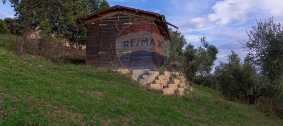 Villa de 9 habitaciónes en Monte San Vito, Italy No. 7078 35