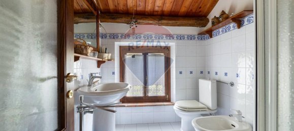 Villa de 9 habitaciónes en Monte San Vito, Italy No. 7078 14