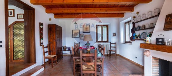Villa de 9 habitaciónes en Monte San Vito, Italy No. 7078 10