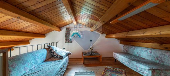 Villa de 9 habitaciónes en Monte San Vito, Italy No. 7078 12