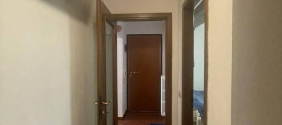 2-salle Appartement à Modena, Italy No. 37031 36