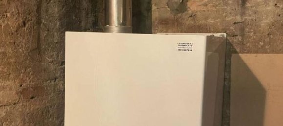 2-salle Appartement à Modena, Italy No. 37031 24