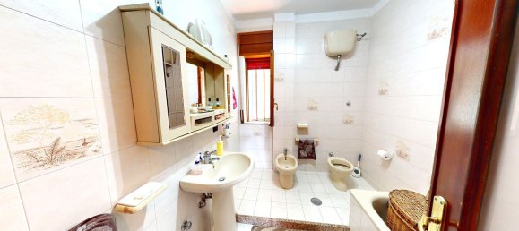 4-Zimmer Wohnung in Pomigliano d'Arco, Italy, Nr. 99809 16