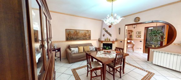 4-Zimmer Wohnung in Pomigliano d'Arco, Italy, Nr. 99809 8