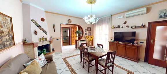 4-Zimmer Wohnung in Pomigliano d'Arco, Italy, Nr. 99809 7
