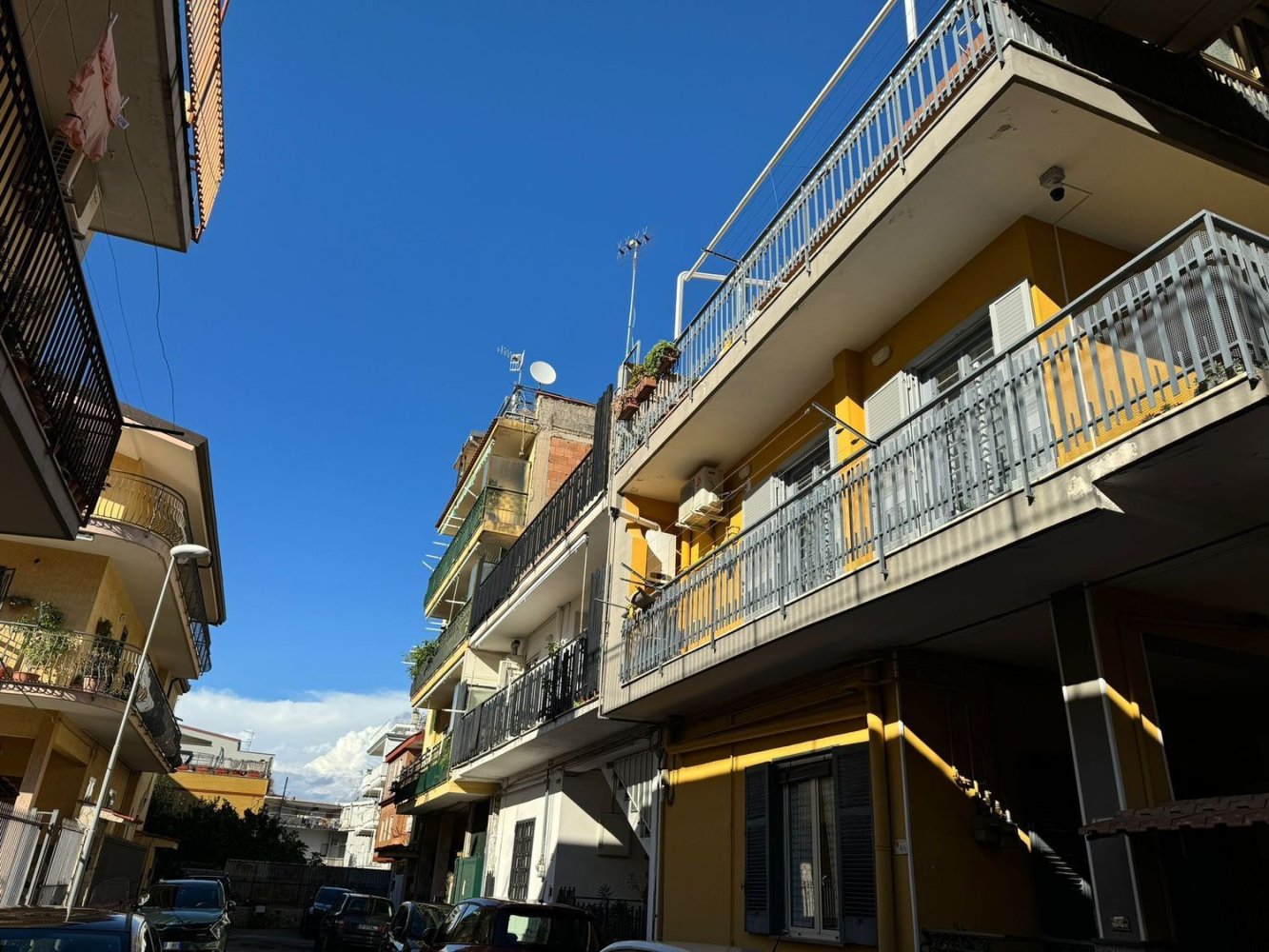 4-Zimmer Wohnung in Pomigliano d'Arco, Italy, Nr. 99809